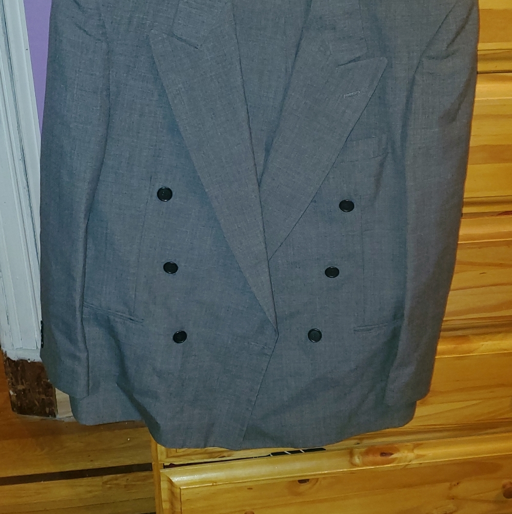 Mens Gray suit